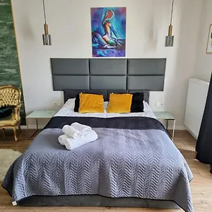 Apartament Jana Kazimierza Wola, Warszawa